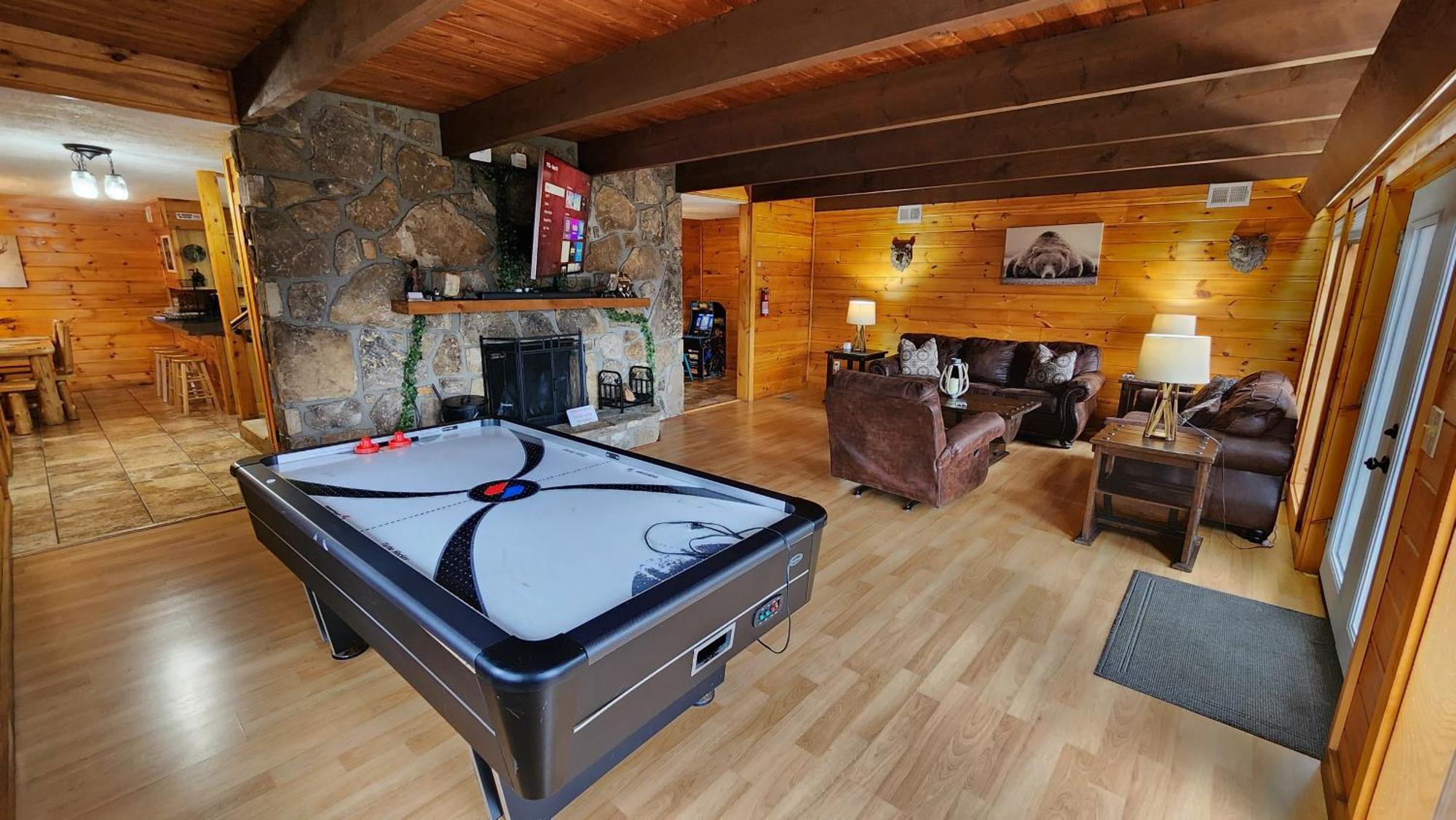 Lazy Bear Cabin 세비어빌 외부 사진